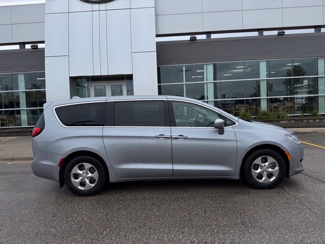 2019 Chrysler Pacifica Hybrid Touring Plus FWD