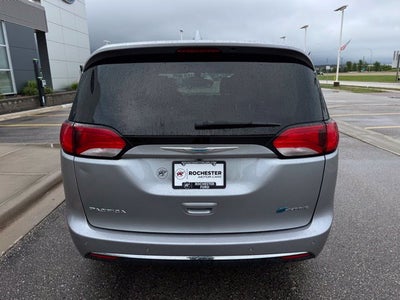 2019 Chrysler Pacifica Hybrid Touring Plus FWD