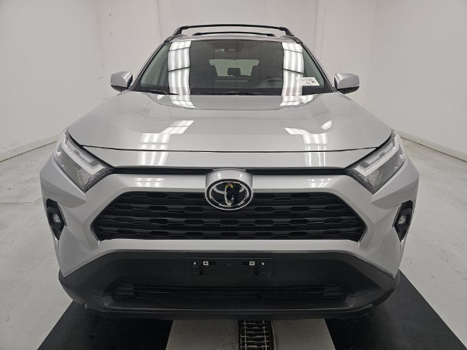 2025 Toyota RAV4 XLE Premium AWD