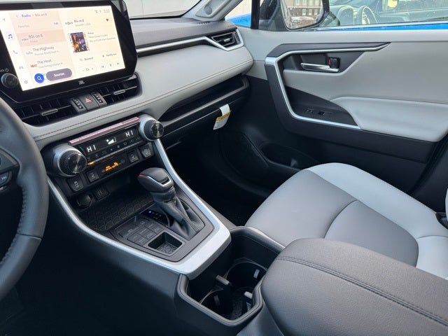 2025 Toyota RAV4 XLE Premium AWD