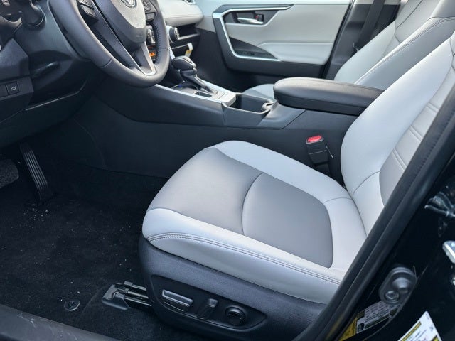 2025 Toyota RAV4 XLE Premium AWD