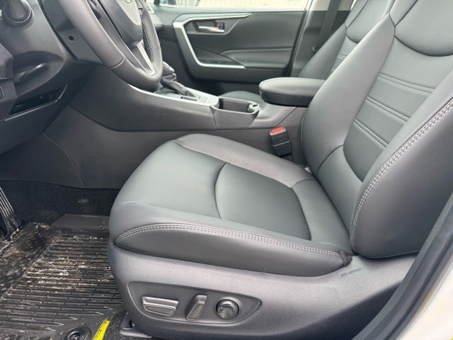 2025 Toyota RAV4 XLE Premium AWD