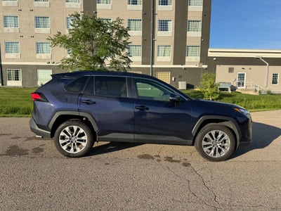 2022 Toyota RAV4 XLE Premium AWD