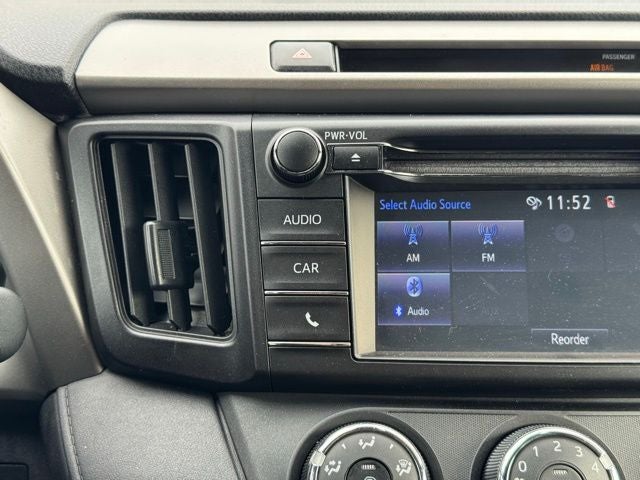 2017 Toyota RAV4 LE AWD