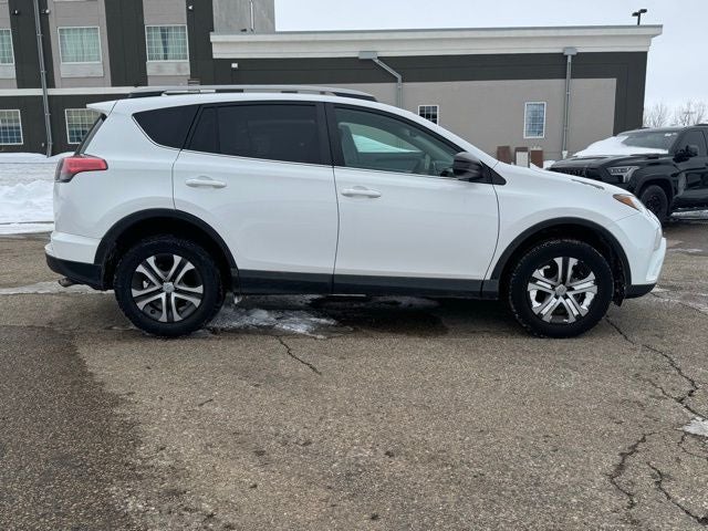 2017 Toyota RAV4 LE AWD