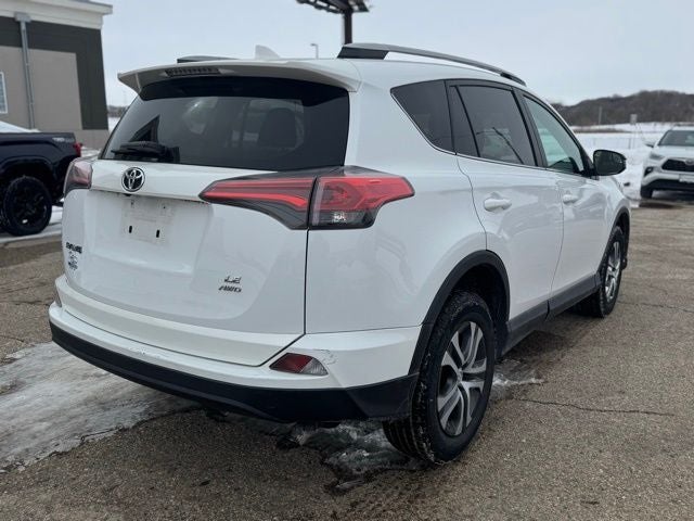 2017 Toyota RAV4 LE AWD