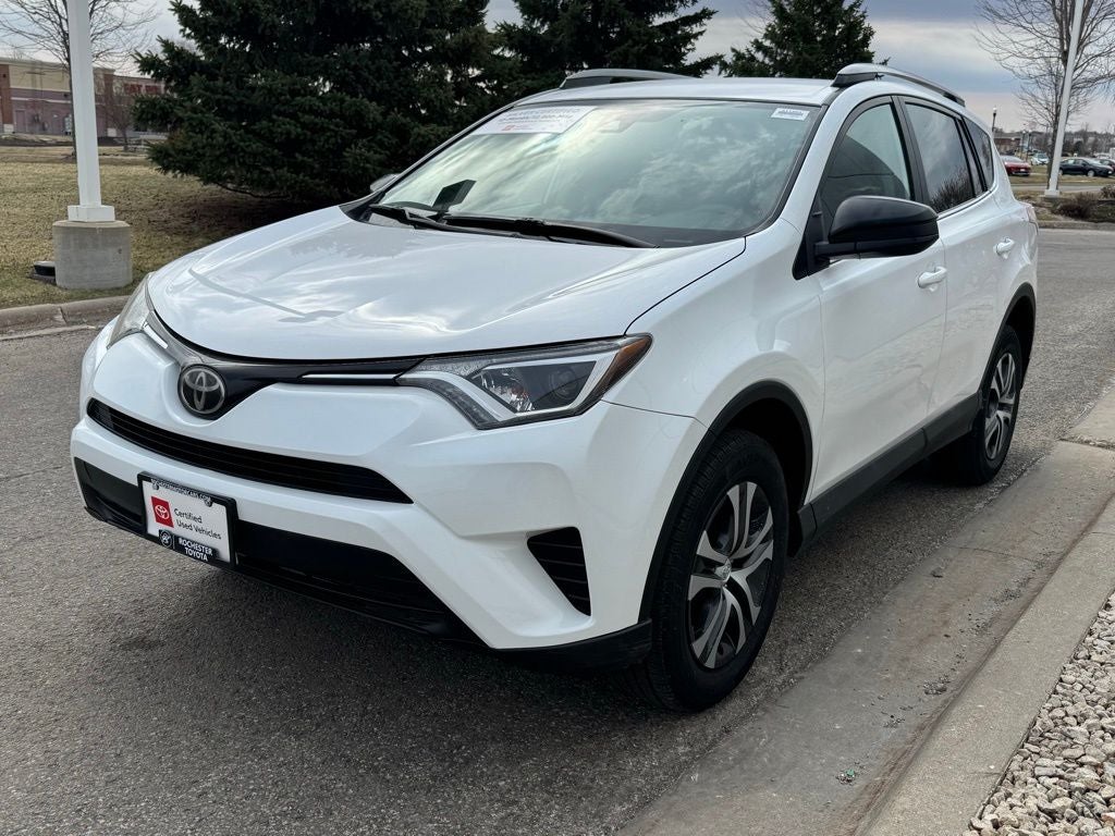 2017 Toyota RAV4 LE AWD