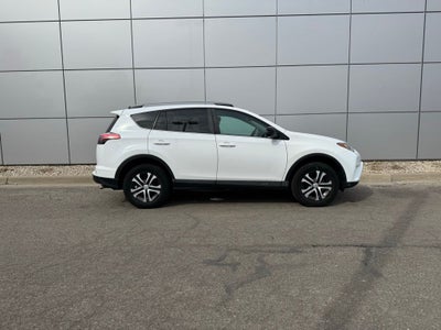 2017 Toyota RAV4 LE AWD