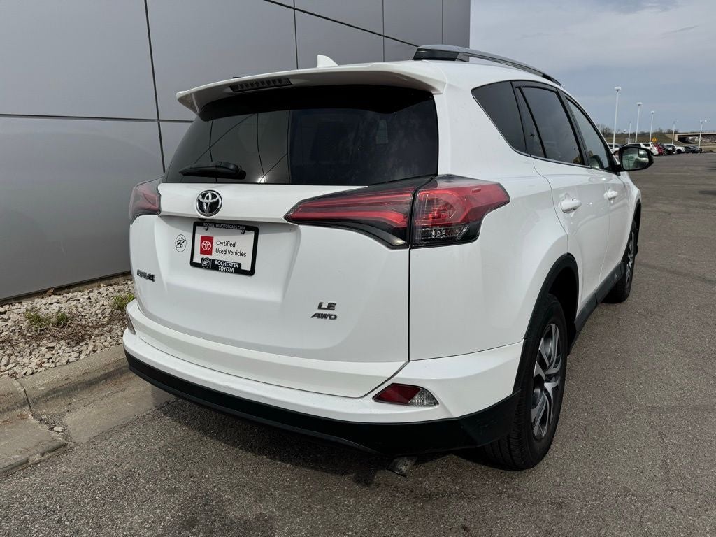2017 Toyota RAV4 LE AWD