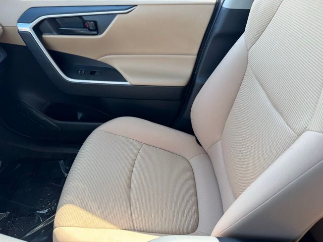 2025 Toyota RAV4 LE AWD