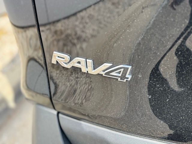 2025 Toyota RAV4 LE AWD