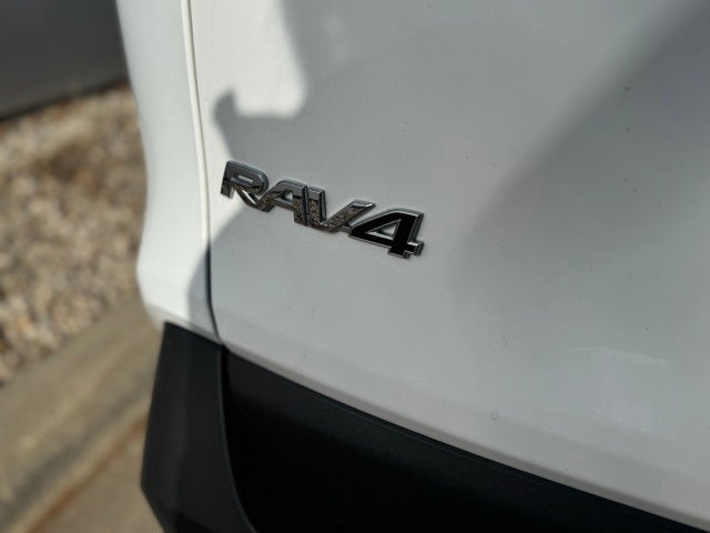 2024 Toyota RAV4 LE AWD