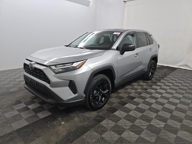 2025 Toyota RAV4 LE AWD