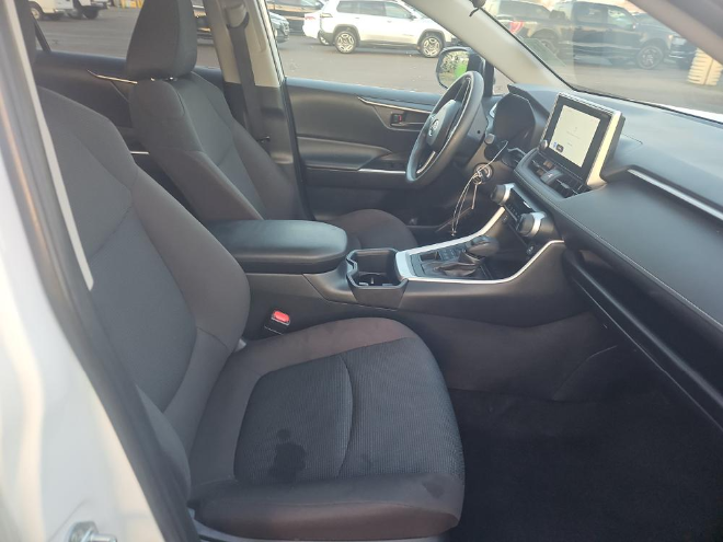 2025 Toyota RAV4 LE AWD