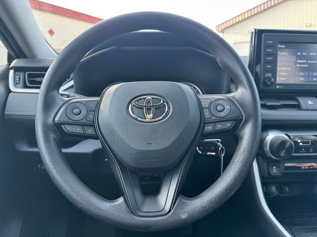 2021 Toyota RAV4 LE AWD