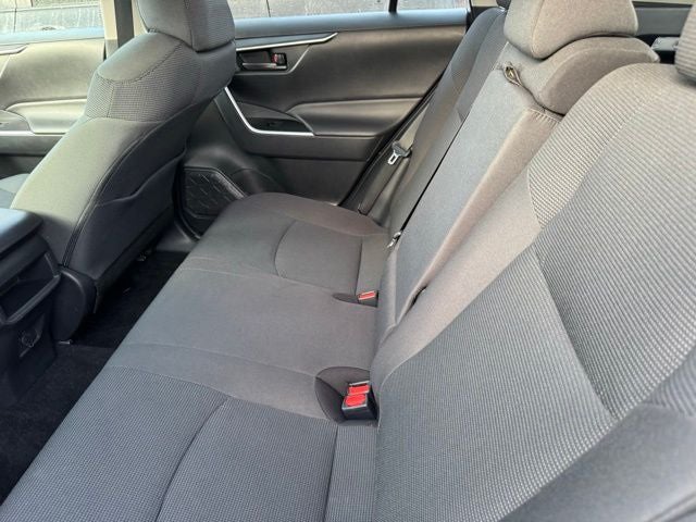 2021 Toyota RAV4 LE AWD
