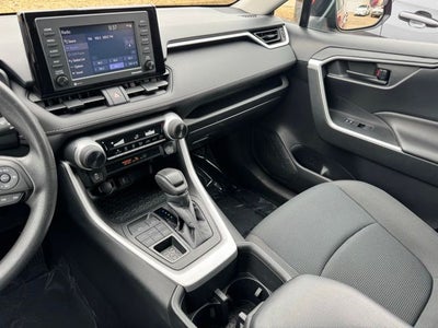 2022 Toyota RAV4 LE AWD