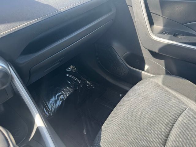 2020 Toyota RAV4 LE FWD