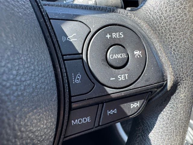 2020 Toyota RAV4 LE FWD