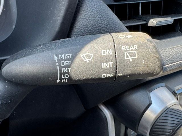 2020 Toyota RAV4 LE FWD