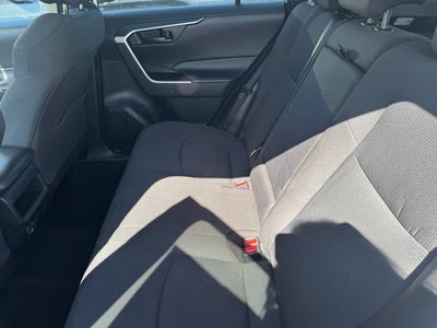 2020 Toyota RAV4 LE FWD