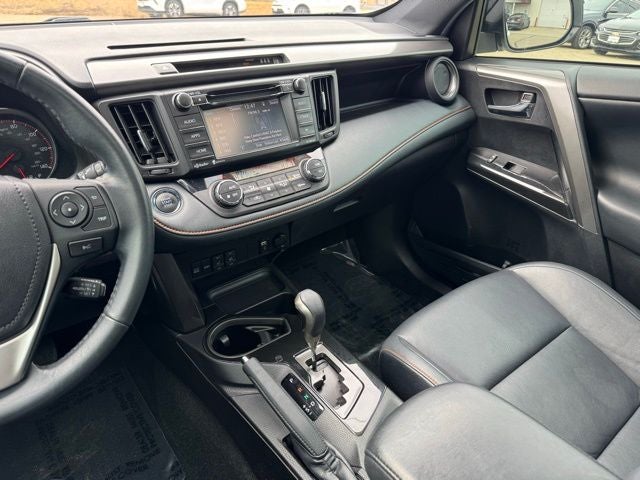 2018 Toyota RAV4 SE AWD