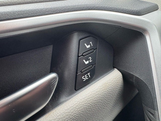 2025 Toyota RAV4 Limited AWD