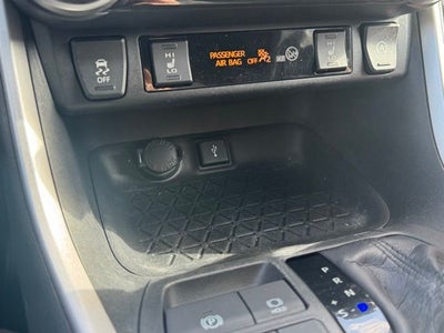 2020 Toyota RAV4 XLE AWD