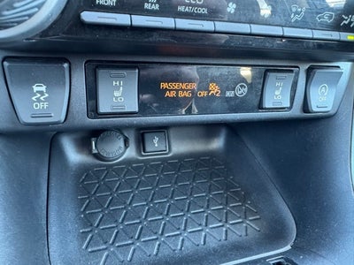 2020 Toyota RAV4 XLE AWD