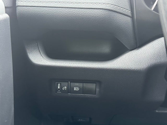 2025 Toyota RAV4 XLE AWD