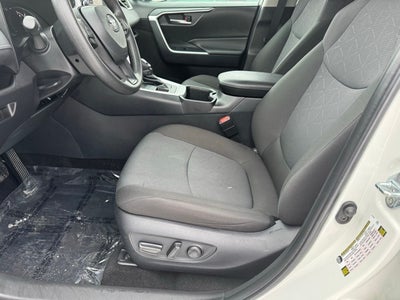 2025 Toyota RAV4 XLE AWD