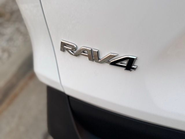 2025 Toyota RAV4 XLE AWD