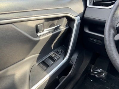 2025 Toyota RAV4 XLE AWD
