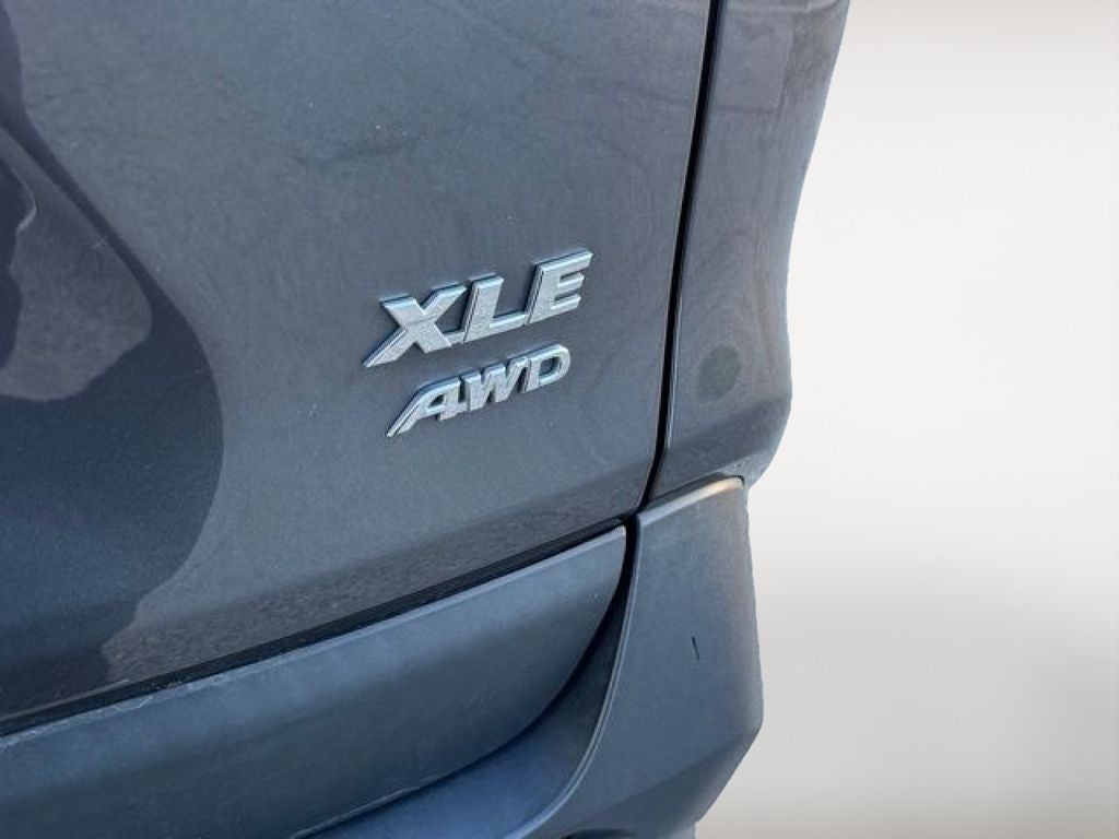 2021 Toyota RAV4 XLE AWD