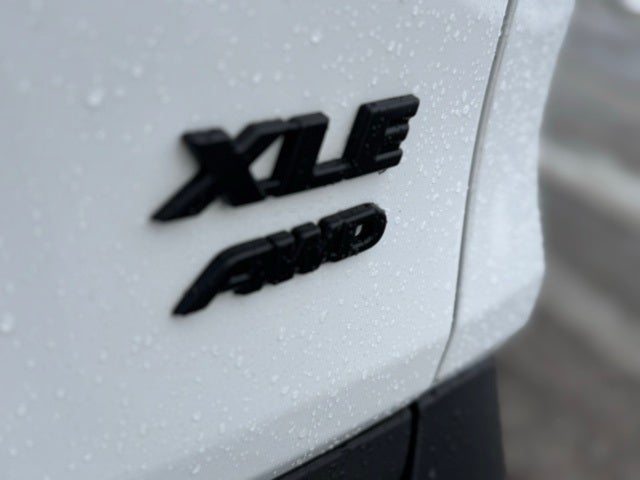 2024 Toyota RAV4 XLE AWD