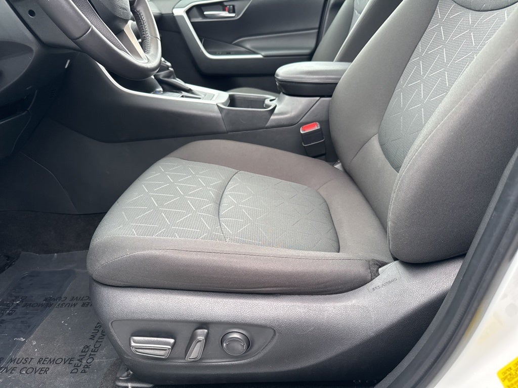 2024 Toyota RAV4 XLE AWD