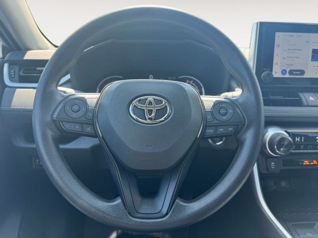 2025 Toyota RAV4 XLE AWD