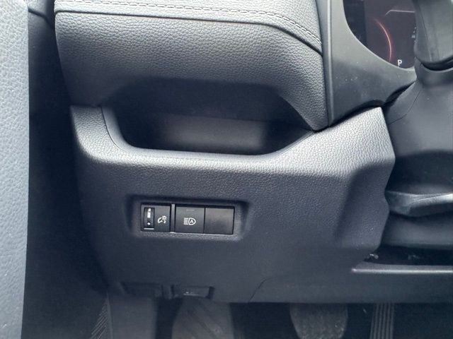 2025 Toyota RAV4 XLE AWD