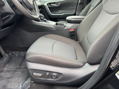 2025 Toyota RAV4 XLE AWD