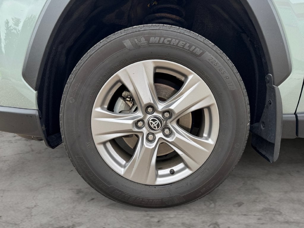2023 Toyota RAV4 XLE AWD