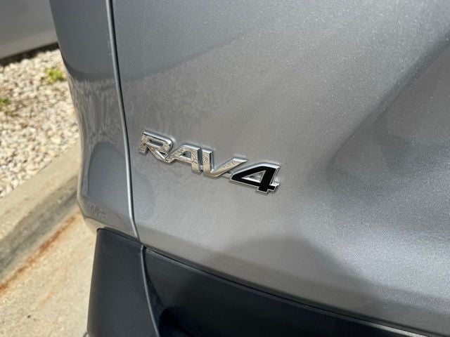 2025 Toyota RAV4 XLE AWD