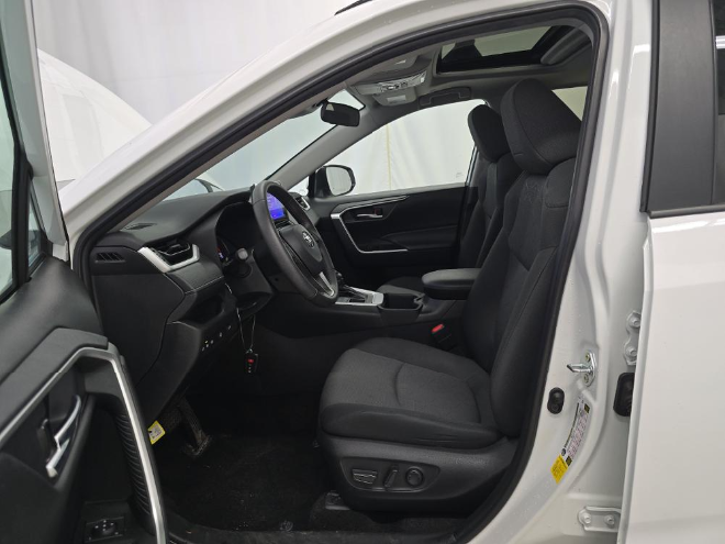2024 Toyota RAV4 XLE AWD