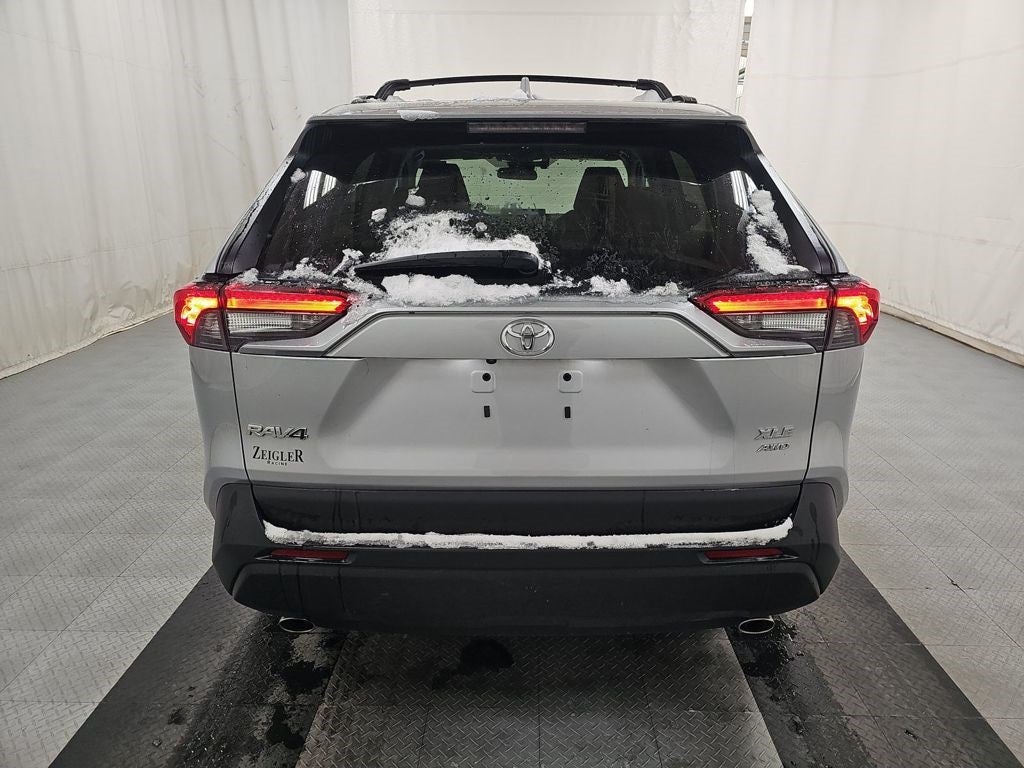 2024 Toyota RAV4 XLE AWD