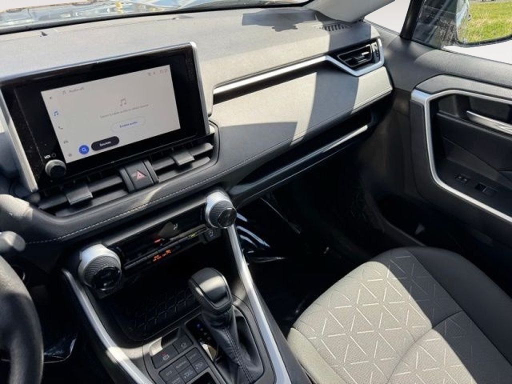 2025 Toyota RAV4 XLE AWD