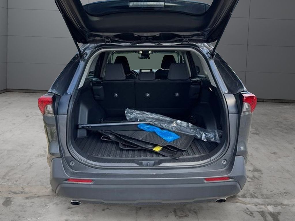 2025 Toyota RAV4 XLE AWD