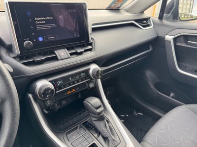 2025 Toyota RAV4 XLE AWD