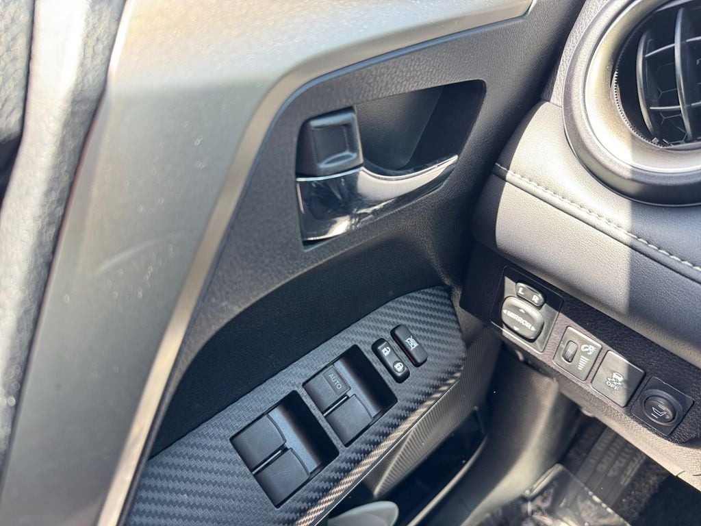 2015 Toyota RAV4 XLE AWD