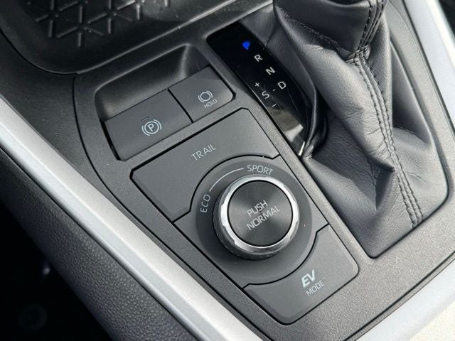 2025 Toyota RAV4 Hybrid XLE AWD