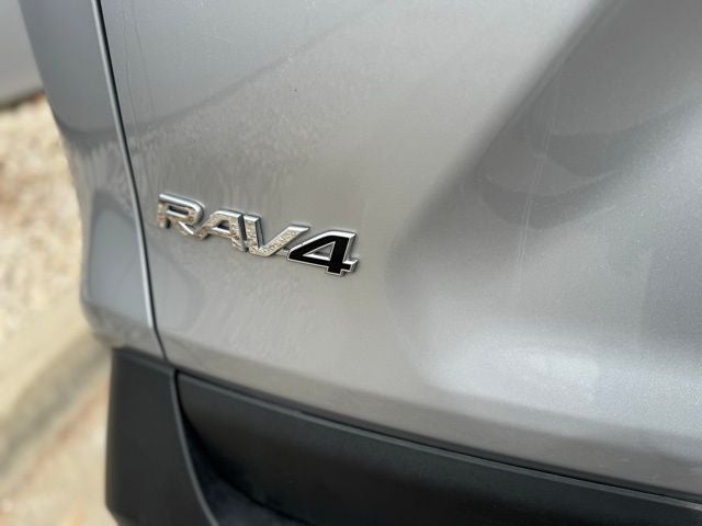 2025 Toyota RAV4 Hybrid XLE AWD