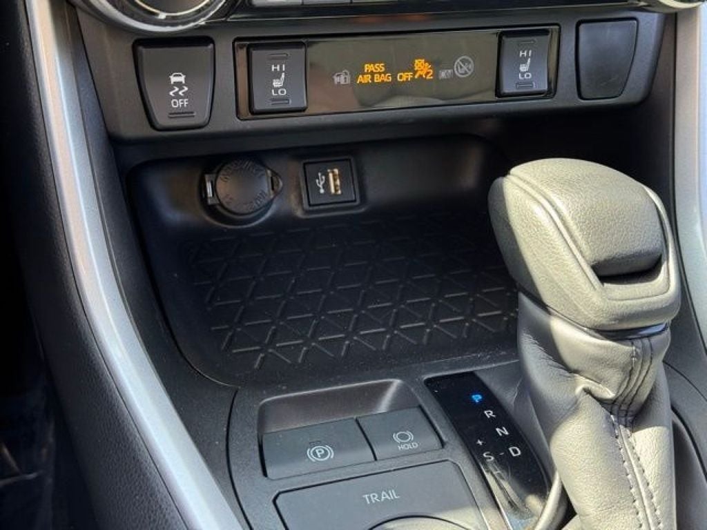2024 Toyota RAV4 Hybrid XLE AWD